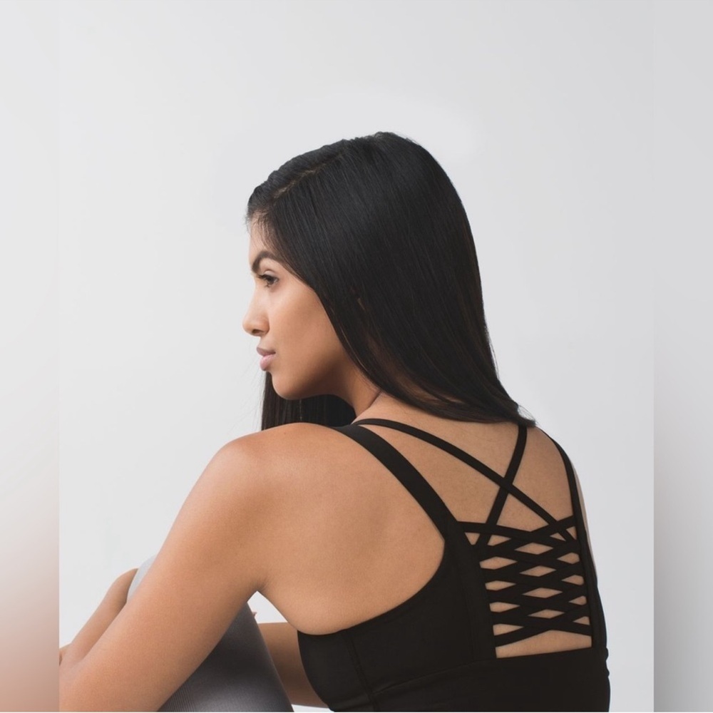 Lululemon hot top street tank SZ 4 - Picture 3 of 11